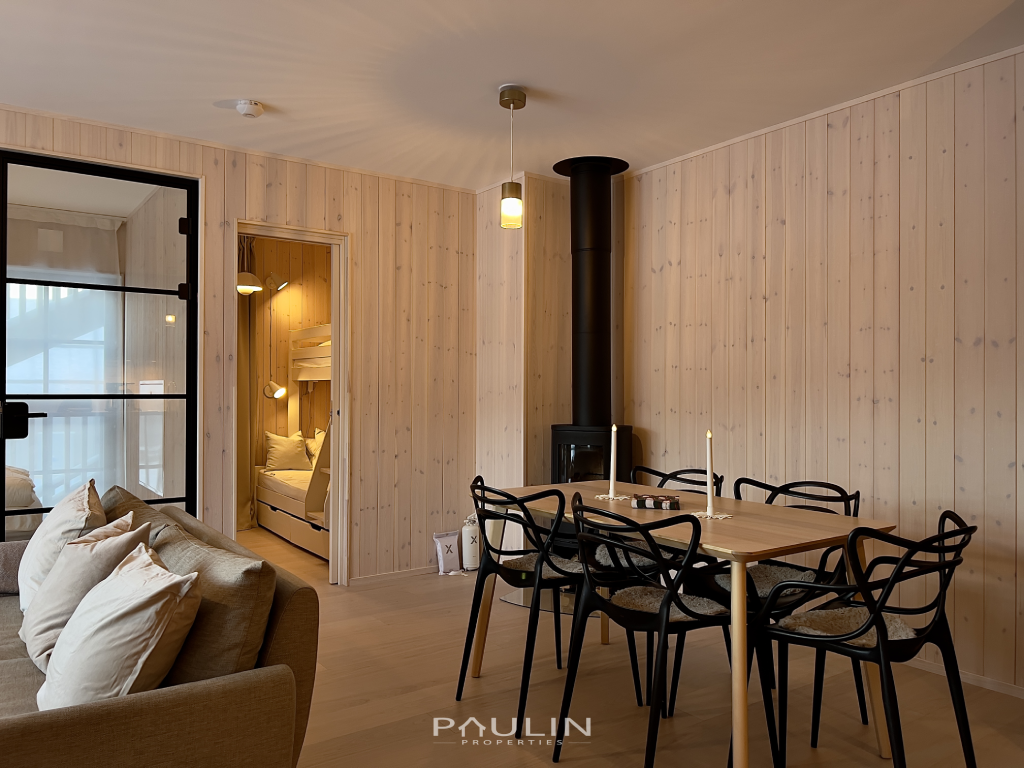 fjllbcken_14f_dining_table