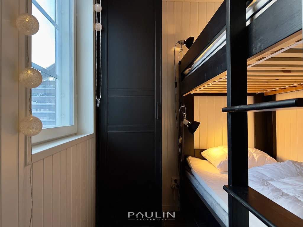 olarsangen-124-sovrum-vaningssang-lindvallen-salen