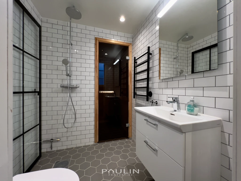 olarsangen-128-badrum-lindvallen