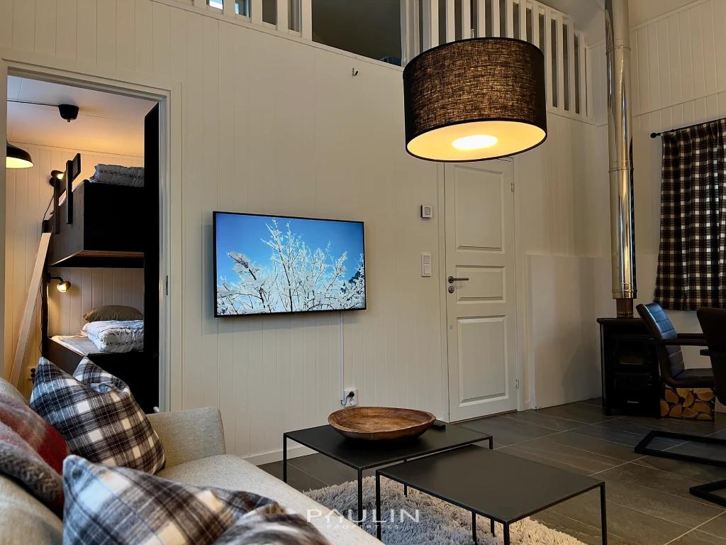 olarsangen-128-vardagsrum-lindvallen-salen