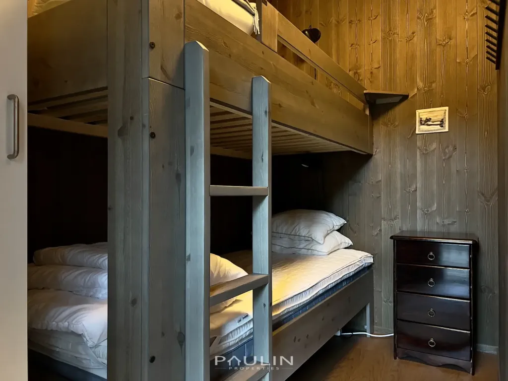 Schlafzimmer 2 (90/90 cm)
