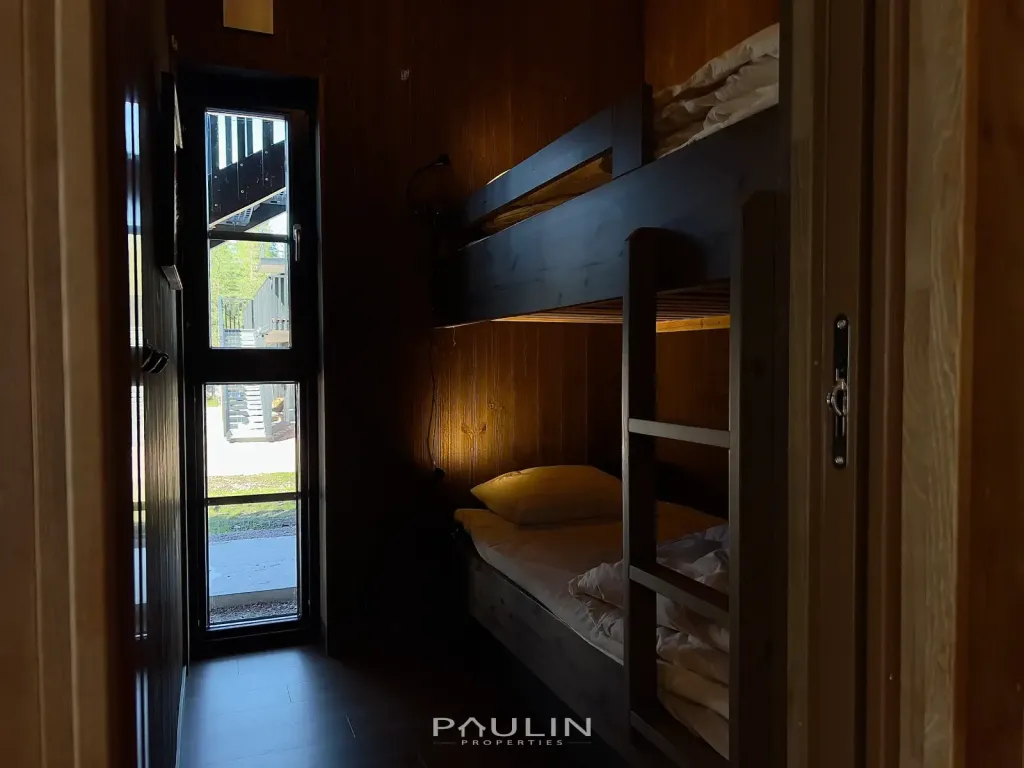Schlafzimmer 2 (90/90 cm)