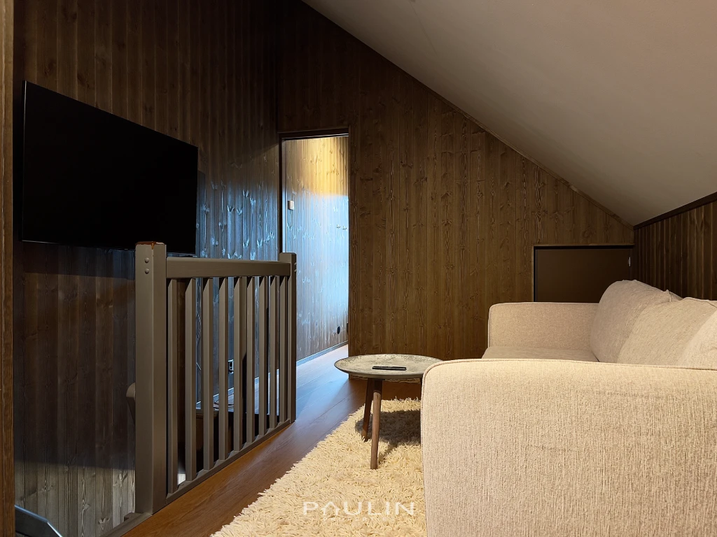 paulin-properties-fjallbacken-8f-living-room2