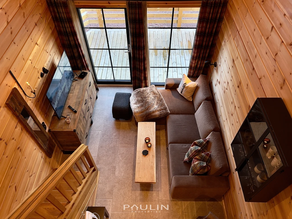 paulin-properties-living-room-zoomedout--lindvallen-salen