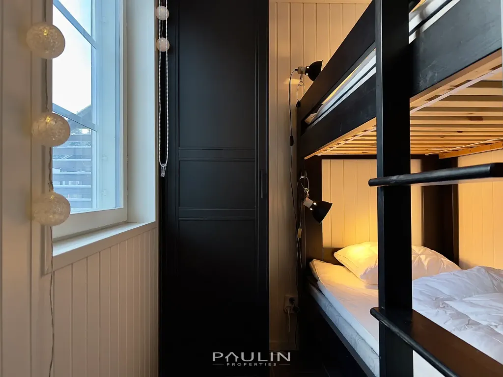Schlafzimmer 2 (90/90 cm)