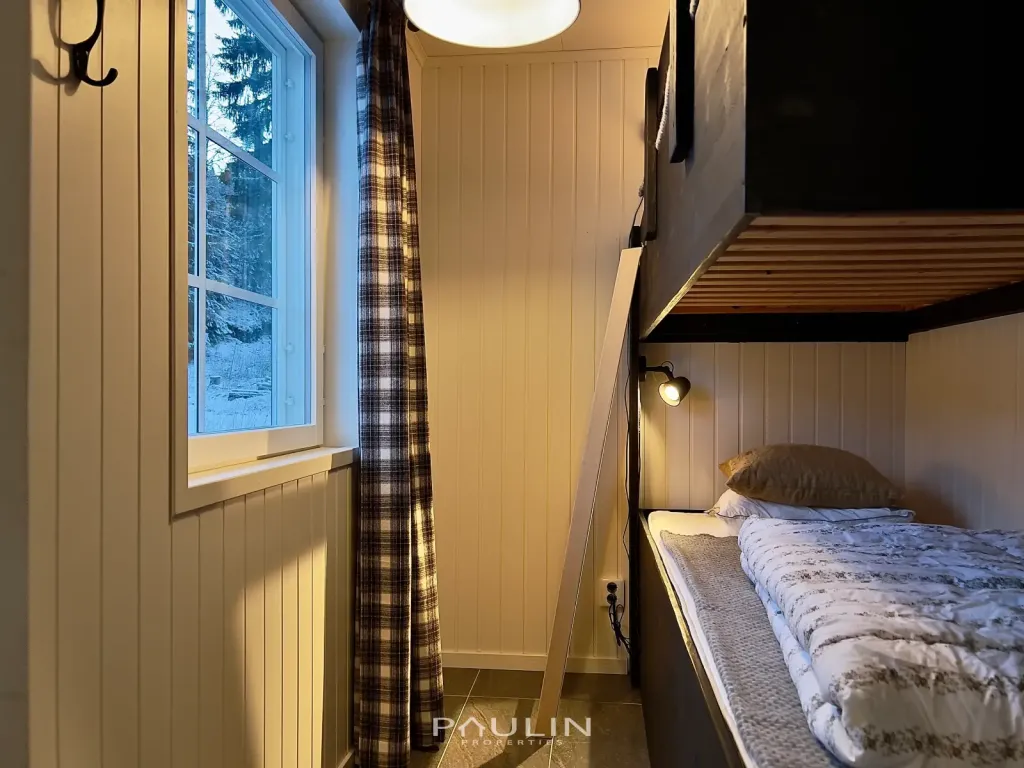 Schlafzimmer 2 (90/90 cm)