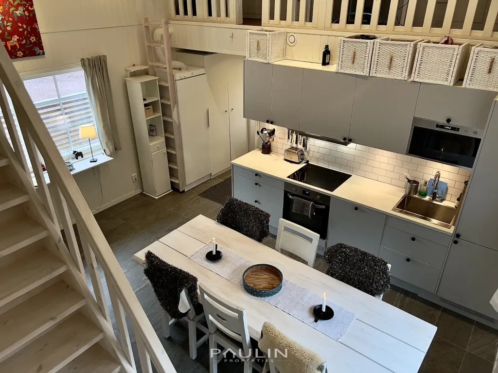 Paulin-Properties-Olarsangen-129-Wohnzimmer-2-Lindvallen
