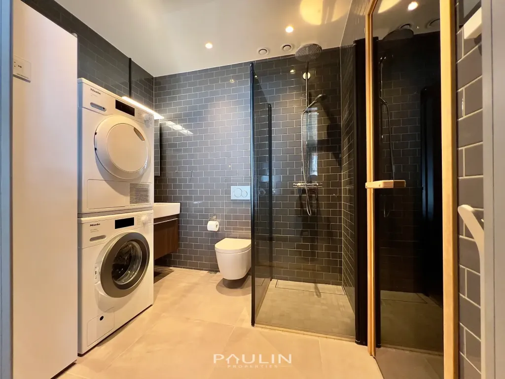 Bathroom1