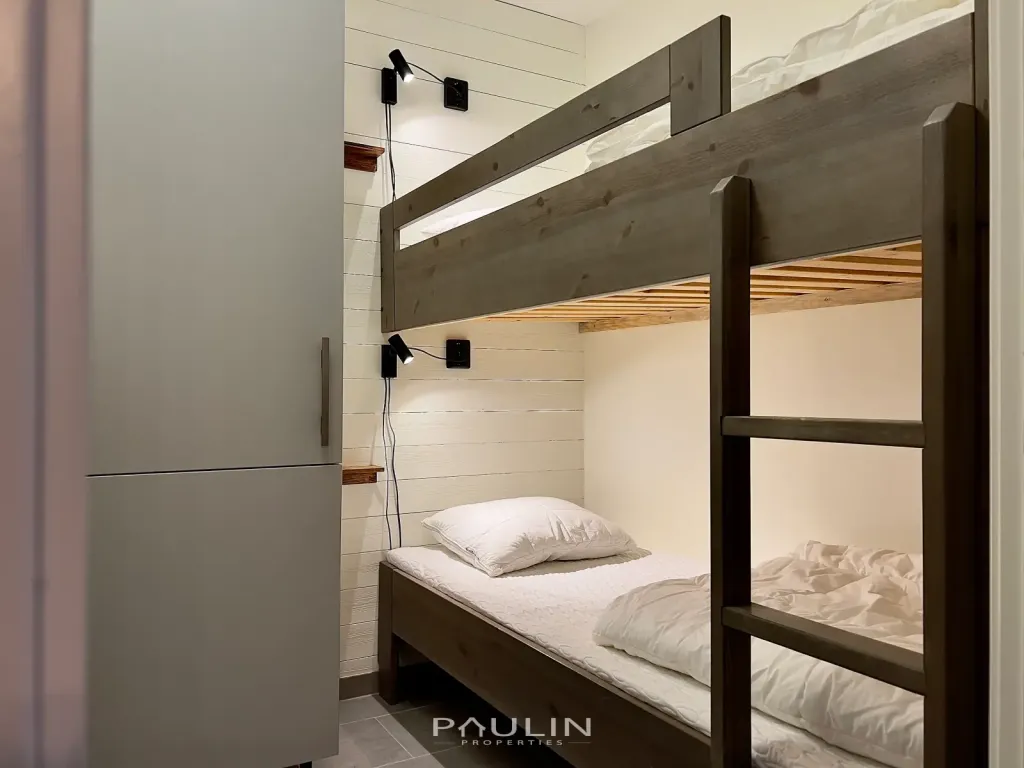 Schlafzimmer 2 (90/90 cm)