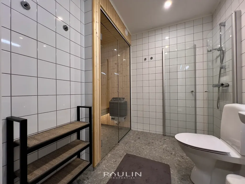 Bathroom2