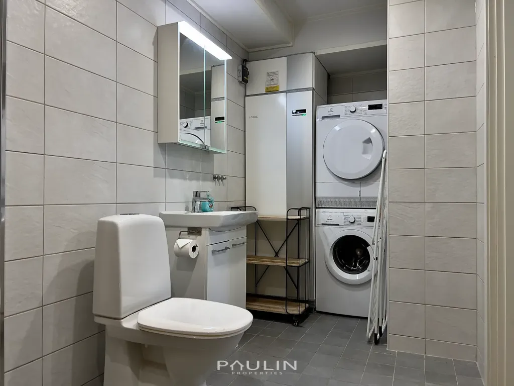 Bathroom1