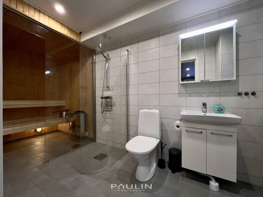 vrilvagen-32c-badrum2-lindvallen-salen_1