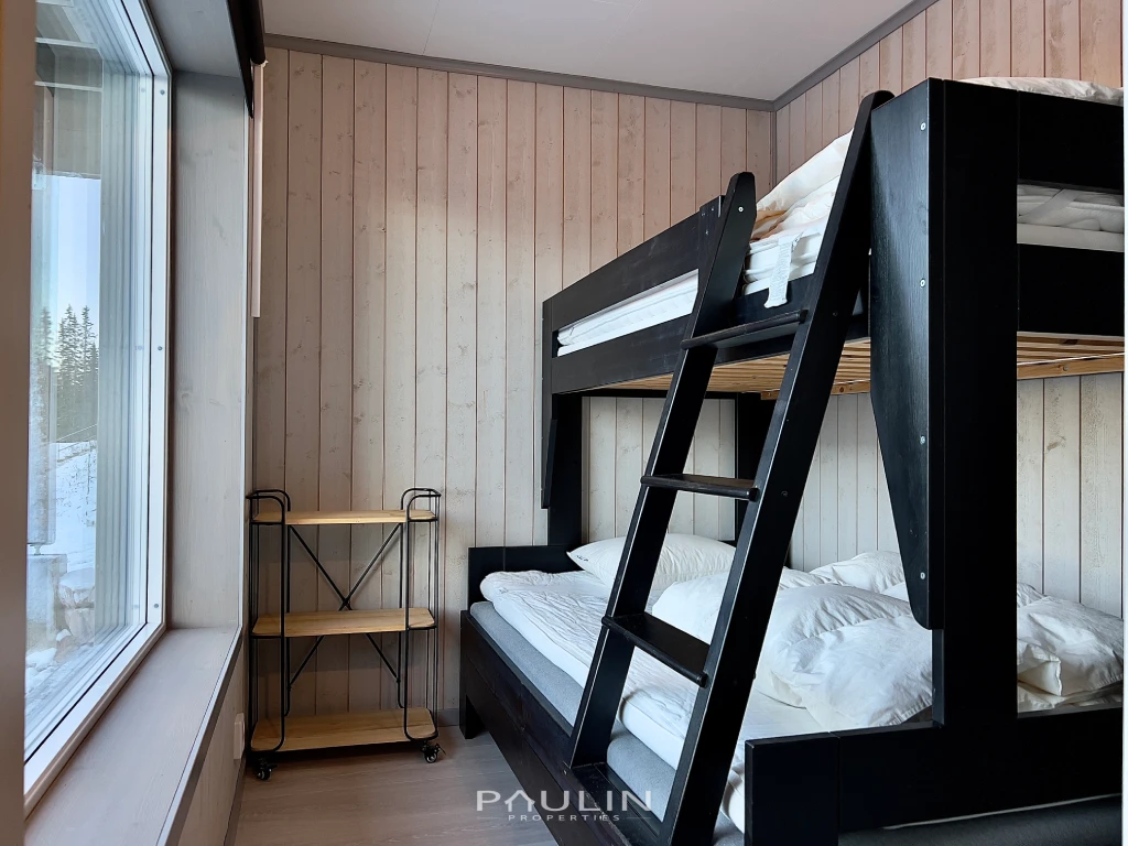 vrilvagen-32c-sovrum-vaningssang-lindvallen